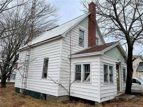 22 Beech St, McAdam, NB E6J 1V8