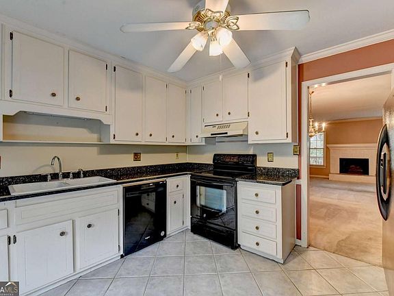 5th image of 1407 Old Virginia Ct SE