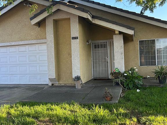 2nd image of 624 Park Hurst Way