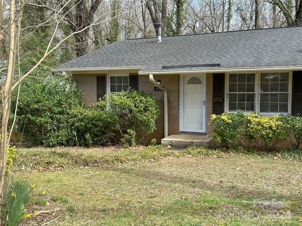 4739 Highlake Dr, Charlotte, NC 28215