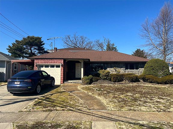 4th image of 946 Downing Rd