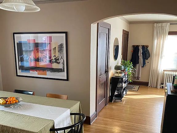 2nd image of 1471 Raymond Ave #1