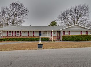 601 N 12th Ave, Ozark, MO 65721
