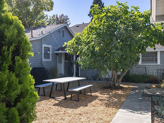 4th image of 1030 G Street