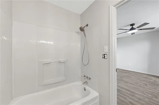 6180 Milne Blvd — Photo 12
