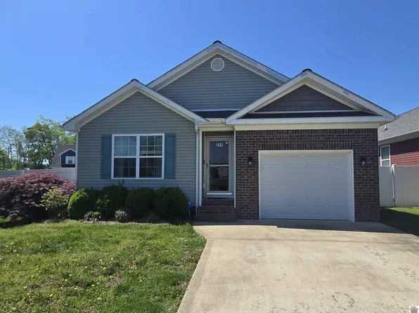 211 Eagle Cove Dr, Hopkinsville, KY 42240