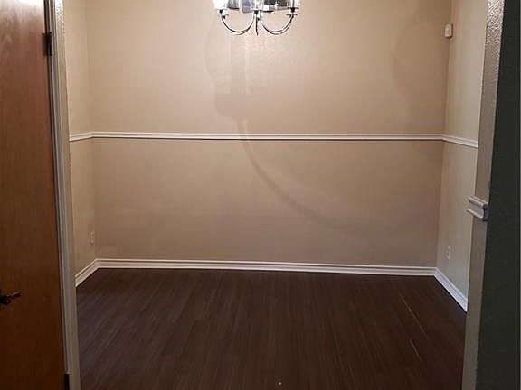 5th image of 807 Blanco St