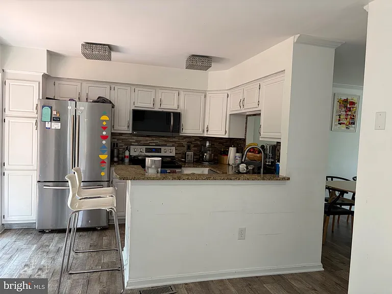 15618 Montview Dr — Photo 12