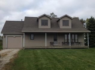 W1198 N Lake Shore Dr, Genoa City, WI 53128