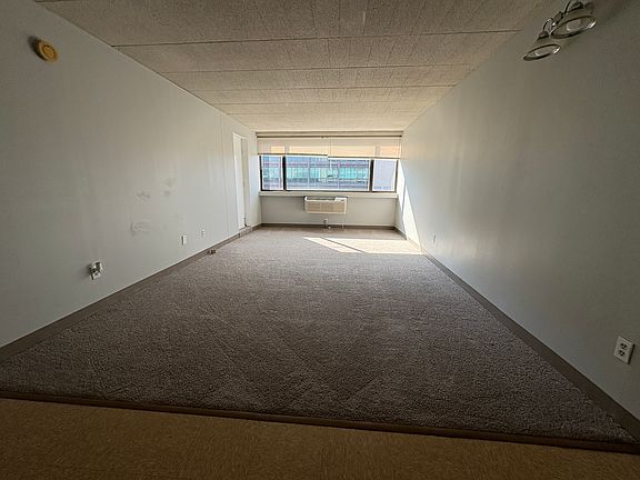 2nd image of 83 Scovill St #2J