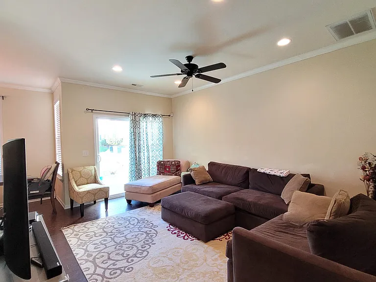 7221 Terregles Dr — Photo 3