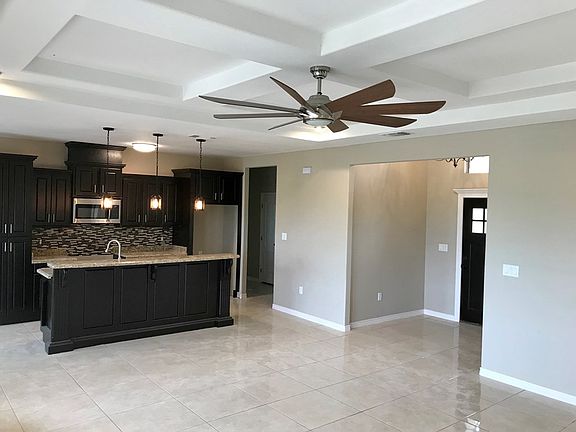3rd image of 2713 Acadia Dr