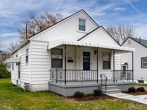 3rd image of 2912 Lansing Dr