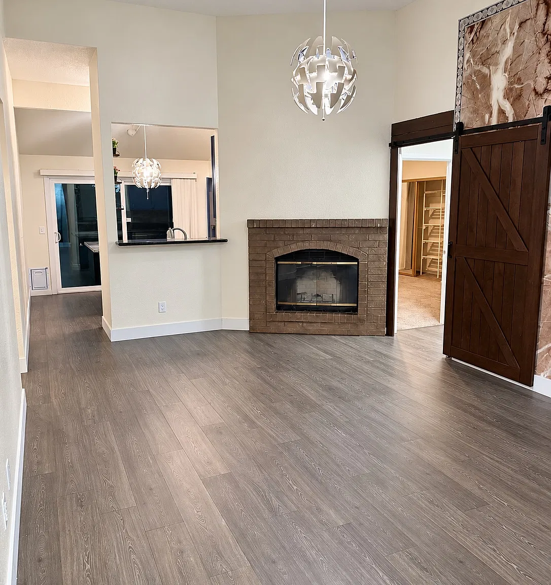 3 bed, 1088 sqft, $2,500 — Photo 3