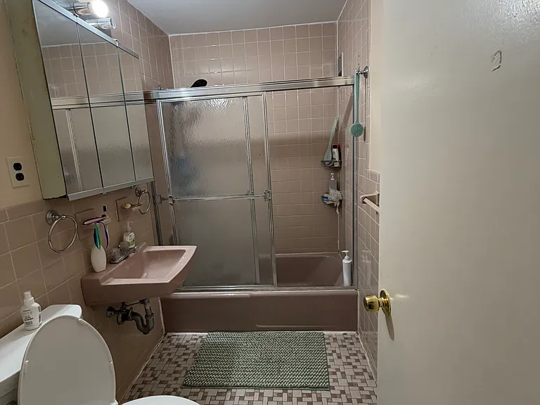 49 Jacqueline Rd #6 — Photo 4