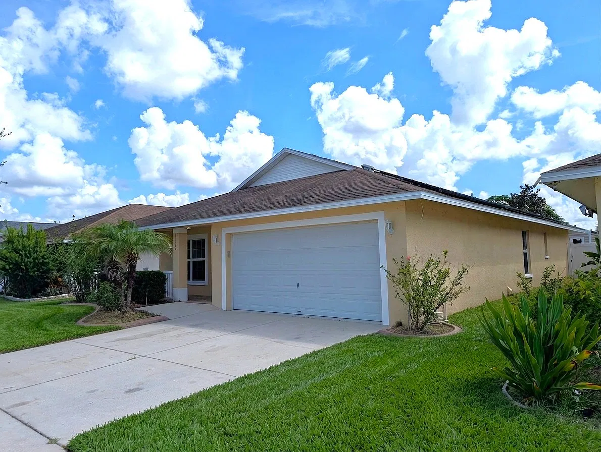 Exceptional 4BD/2BA Home | Open Concept & Private Backyard | Resort Lifestyle | Prime Location — Photo 2
