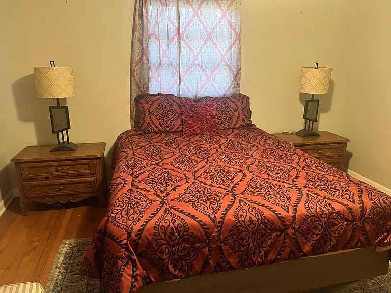 Spacious Bedroom 4
