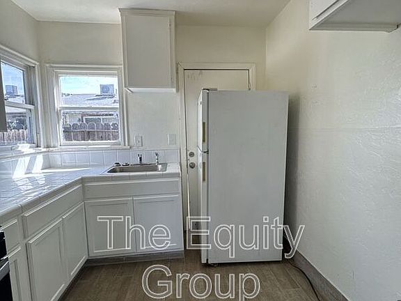 4th image of 240 E Hanford Armona Rd