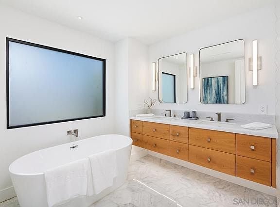 4th image of 7460 Bonair Pl