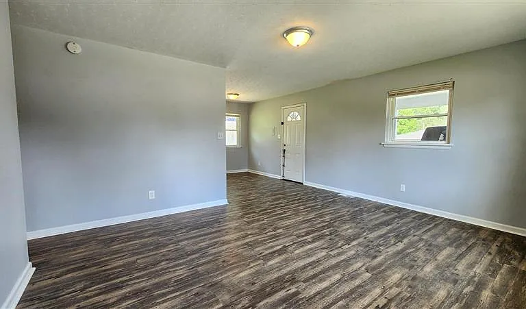 505 Kent Dr — Photo 13