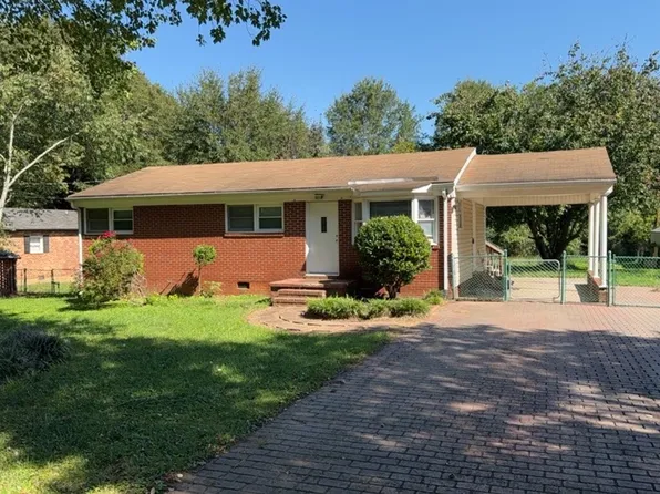 109 Pine Inn Dr, Gastonia, NC 28056