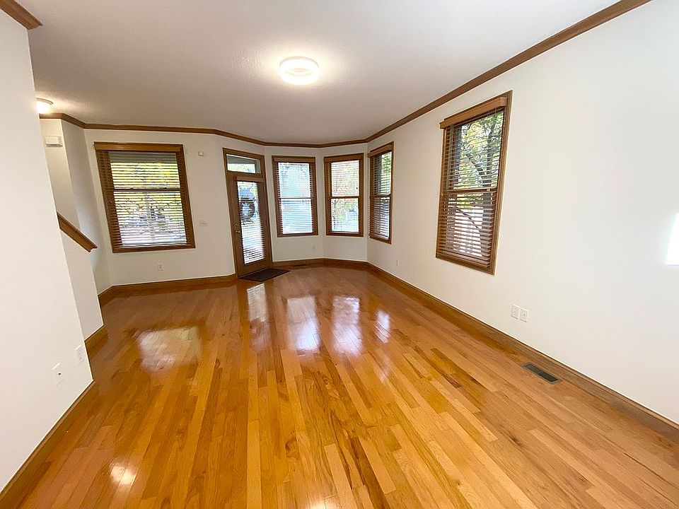 1st image of 315 W 2nd Ave