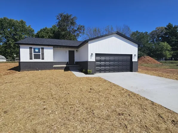 37 Whitley Lane, Monett, MO 65708