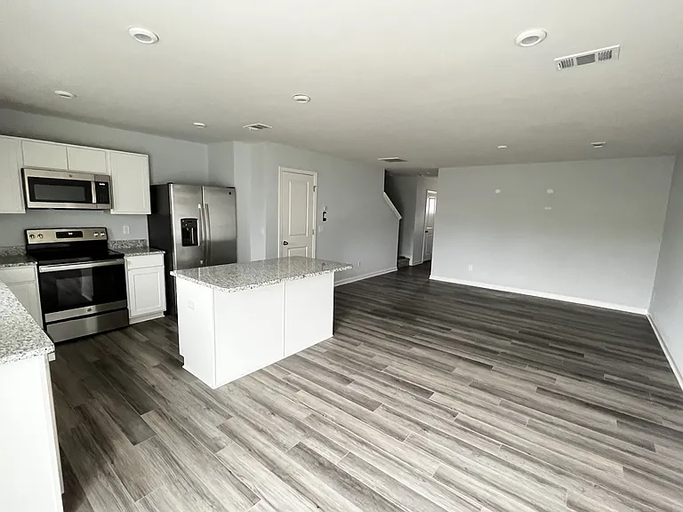 302 Sunny View Dr — Photo 5