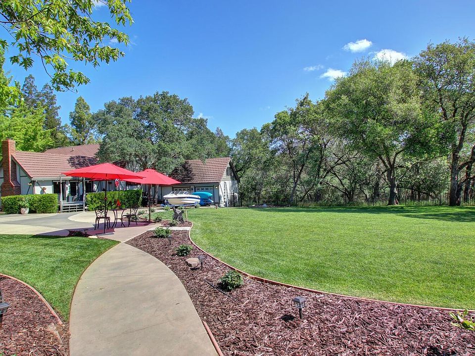 1st image of 4265 Winding Woods Way
