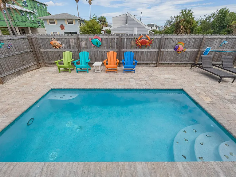 6832 Middleton Ave — Photo 4