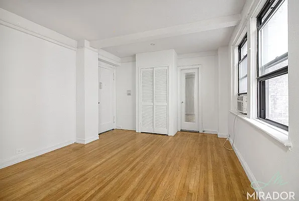 Rented by Mirador Real Estate | media 51