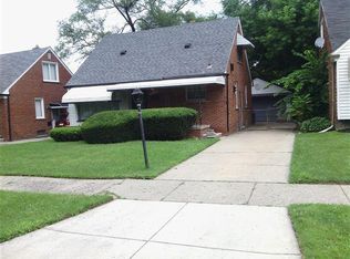 26406 W Hills Dr, Inkster, MI 48141