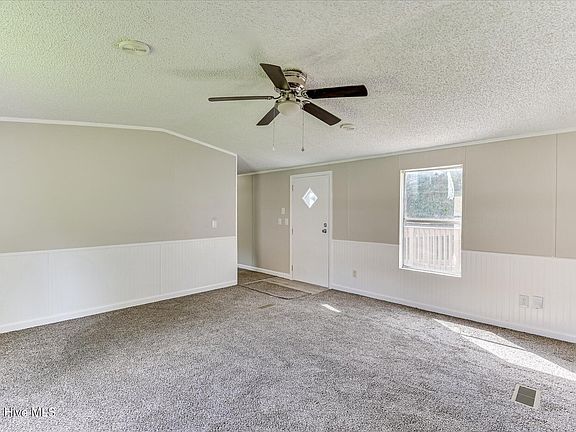4th image of 195 Riverbend Drive