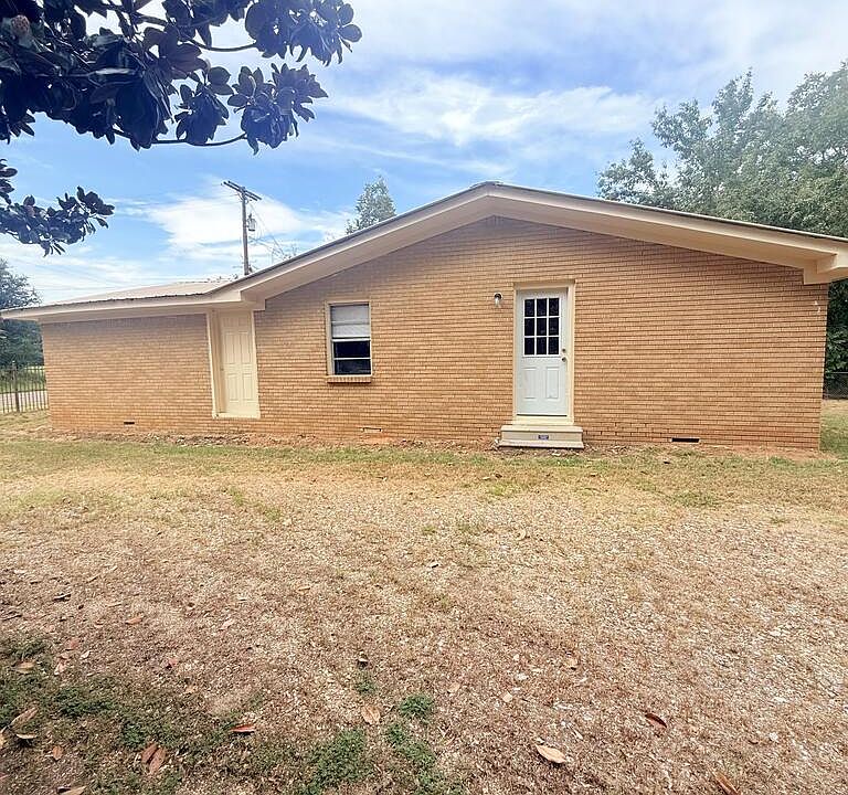 1st image of 3811 Buchanan Loop Rd