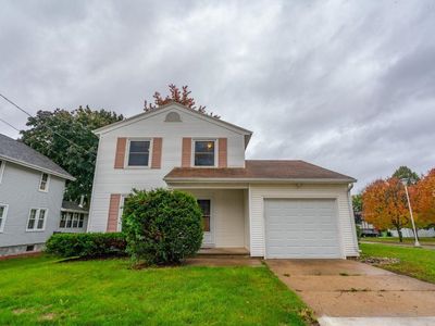 137 E Davis St, Beaver Dam, WI, 53916