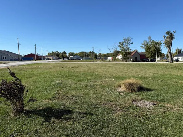 501 1st St, Baring, MO 63531