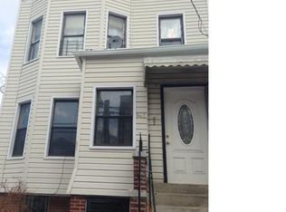 943 E 225th St, Bronx, NY 10466