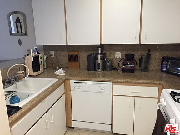 5th image of 11735 Dorothy St APT 101