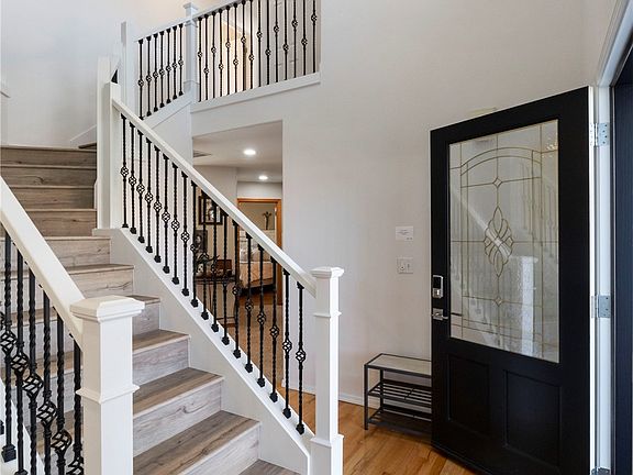 4th image of 16501 136th Avenue E
