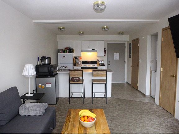 5th image of 461 NE Morton St #1B