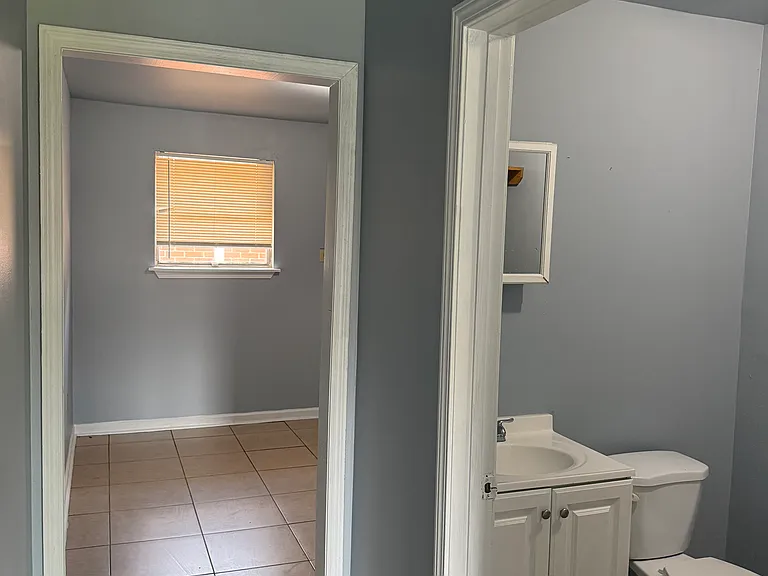 4437 Shalimar Dr — Photo 4