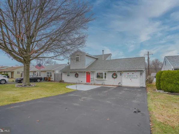 277 Cardiff Rd, Fairless Hills, PA 19030
