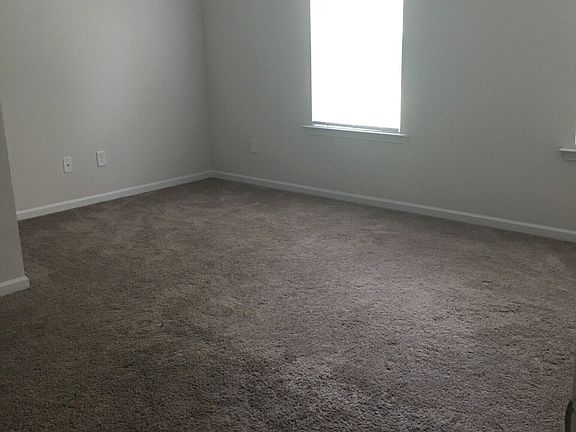 5th image of 21 Kane Dr