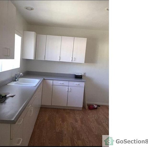 1st image of 14152 1/2 Sylvan St