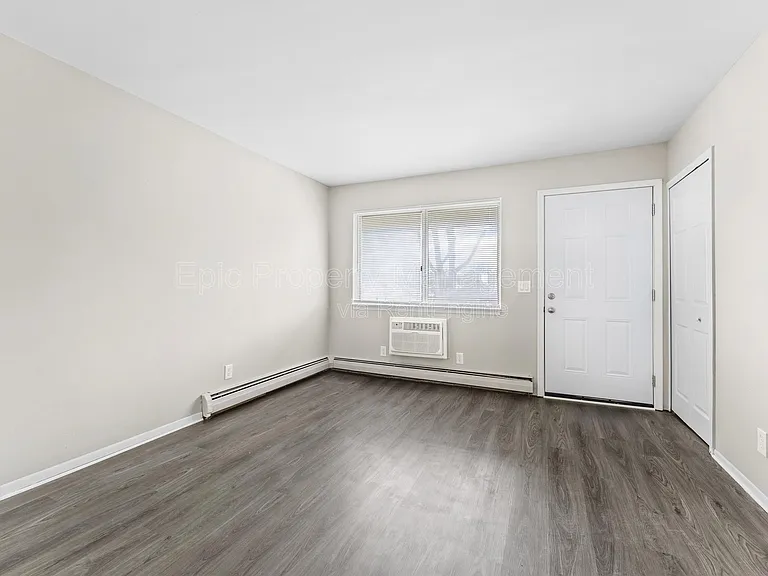 4064 Columbus St #6 — Photo 5