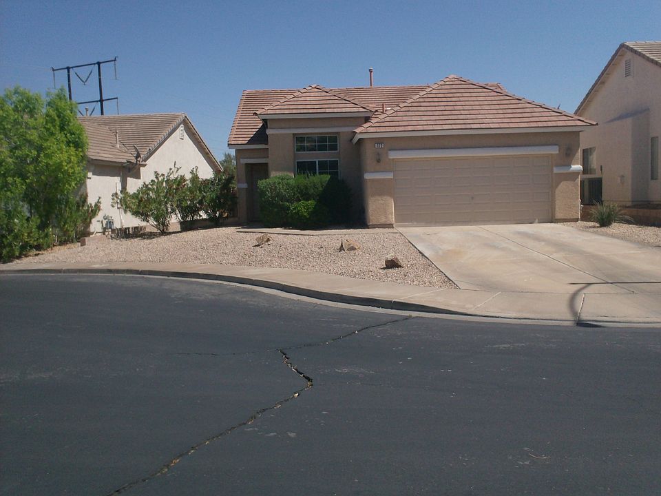 #GuardianRealty 172 Shaded Peak Henderson Home Rental Front