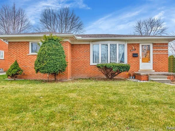 21201 E Le Fever Ave, Warren, MI 48091