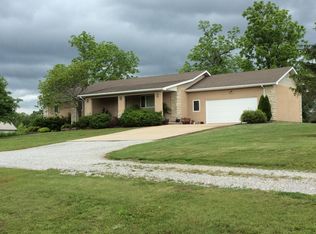 16915 Brushy Creek Rd, Houston, MO 65483