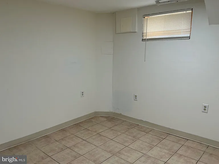 818 Balsamtree Pl — Photo 35