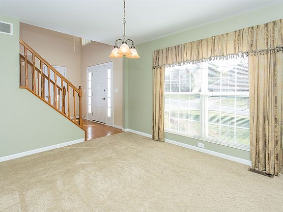 5th image of 1502 Whispering Pines Dr